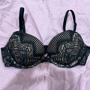 Victoria’s Secret Dream Angels Push Up Bra Size 34B